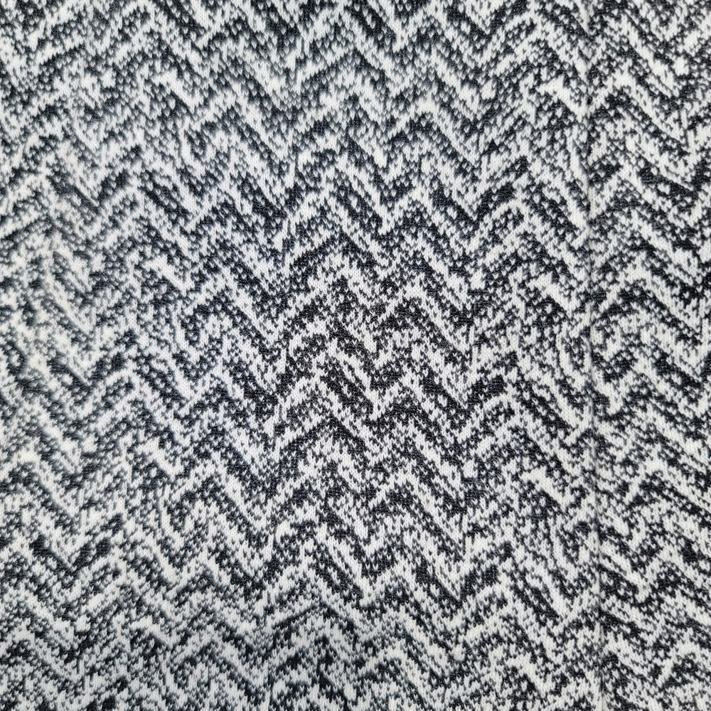 Skirt, black & white, size M. Dress Barn - Picture 4 of 8